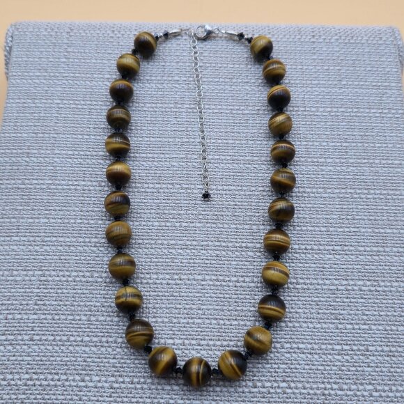 Jewelry - 17+3 Inch Sterling Silver Heavy Tiger's Eye Stones Necklace B744
